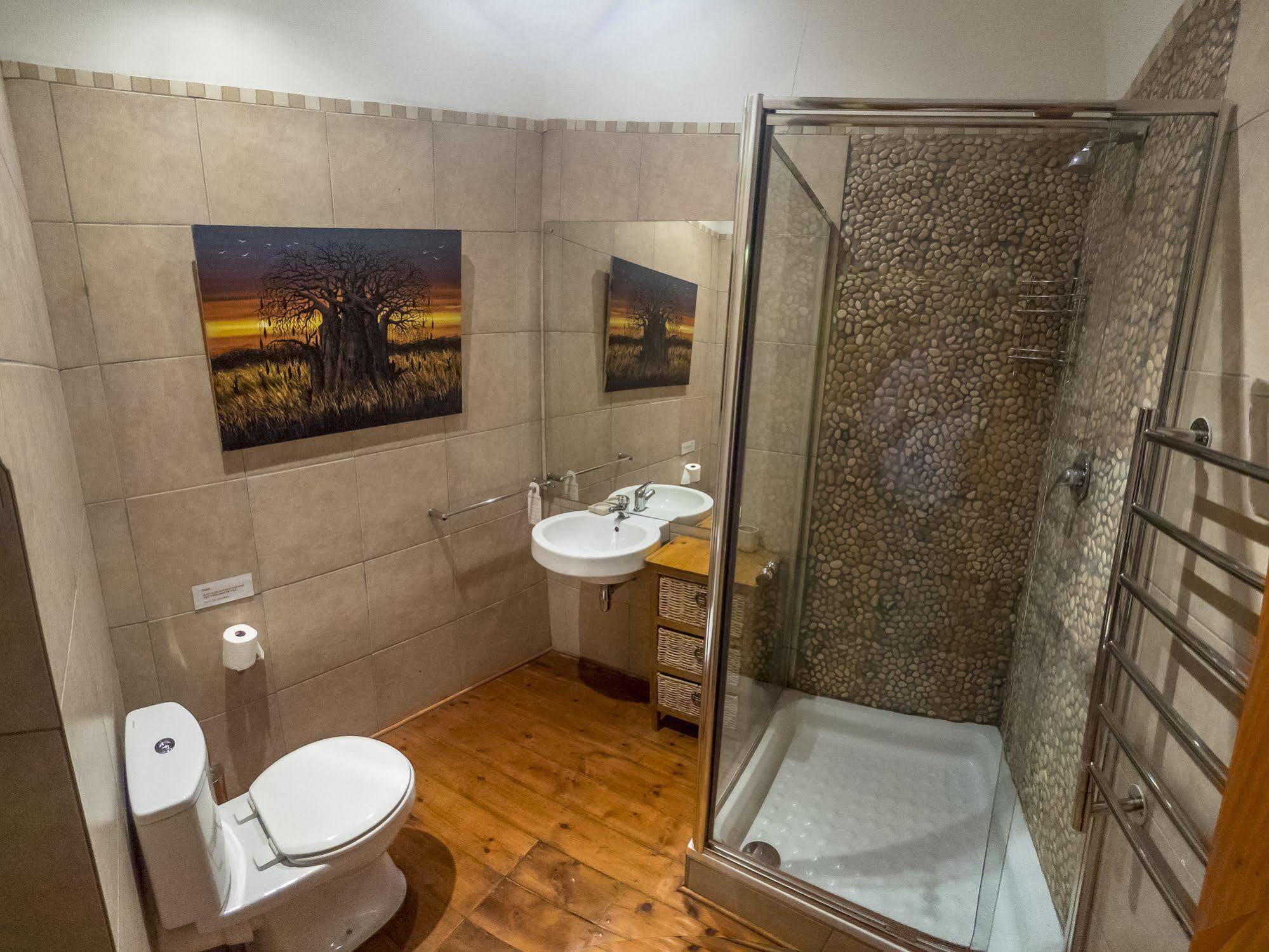 The Vagabond Bed & Breakfast Cape Town Exterior photo